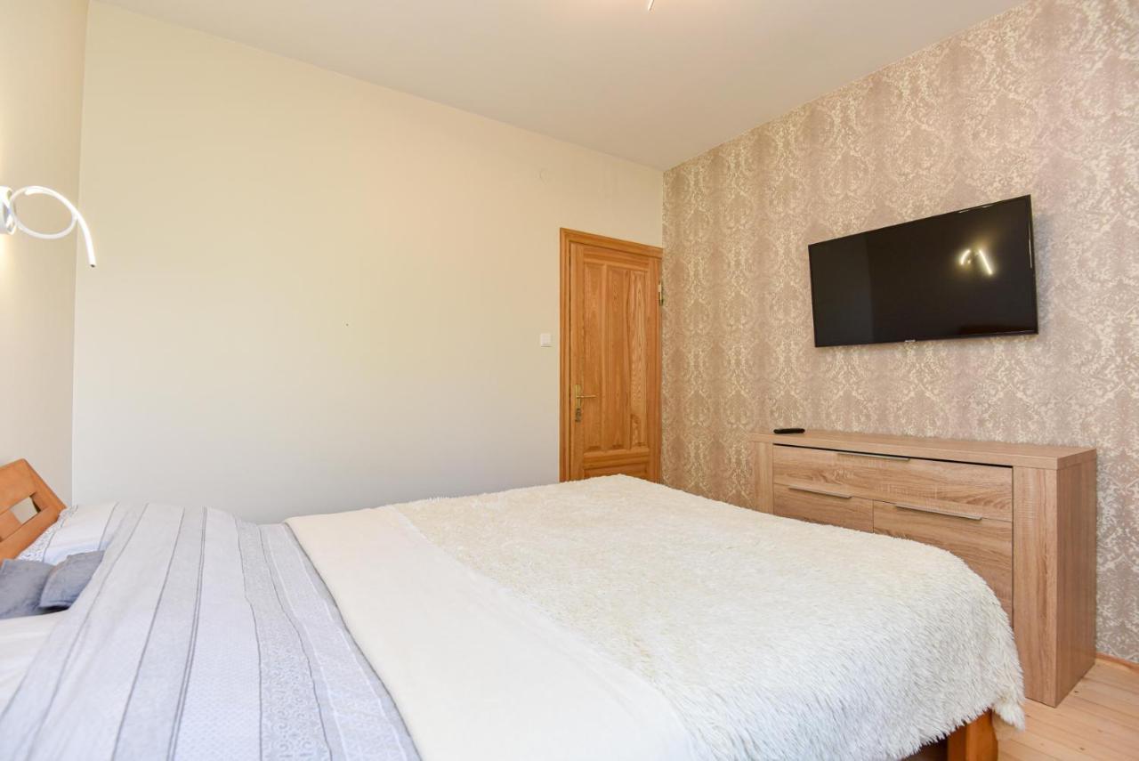 Medziotoju Apartment In Old City Palanga Dış mekan fotoğraf