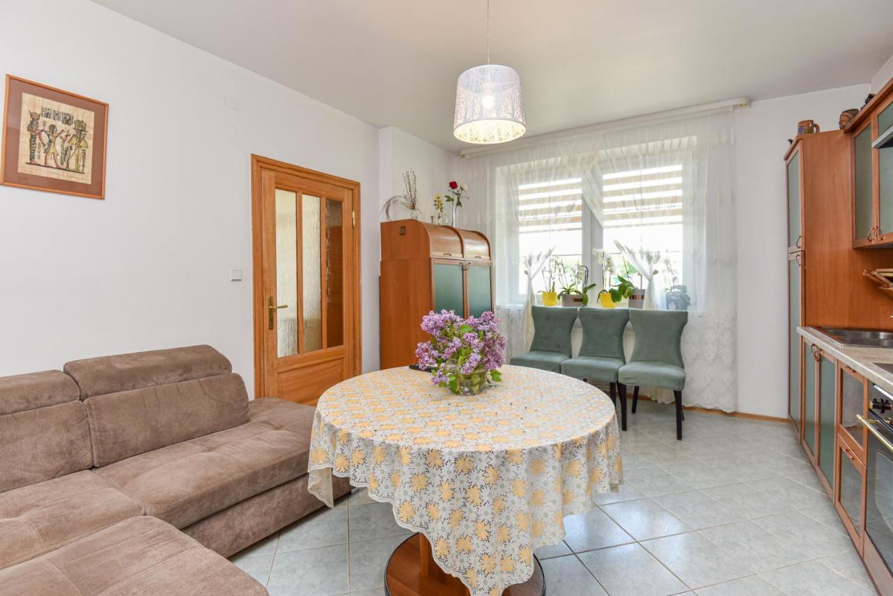 Medziotoju Apartment In Old City Palanga Dış mekan fotoğraf