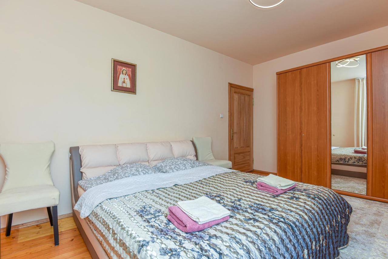 Medziotoju Apartment In Old City Palanga Dış mekan fotoğraf